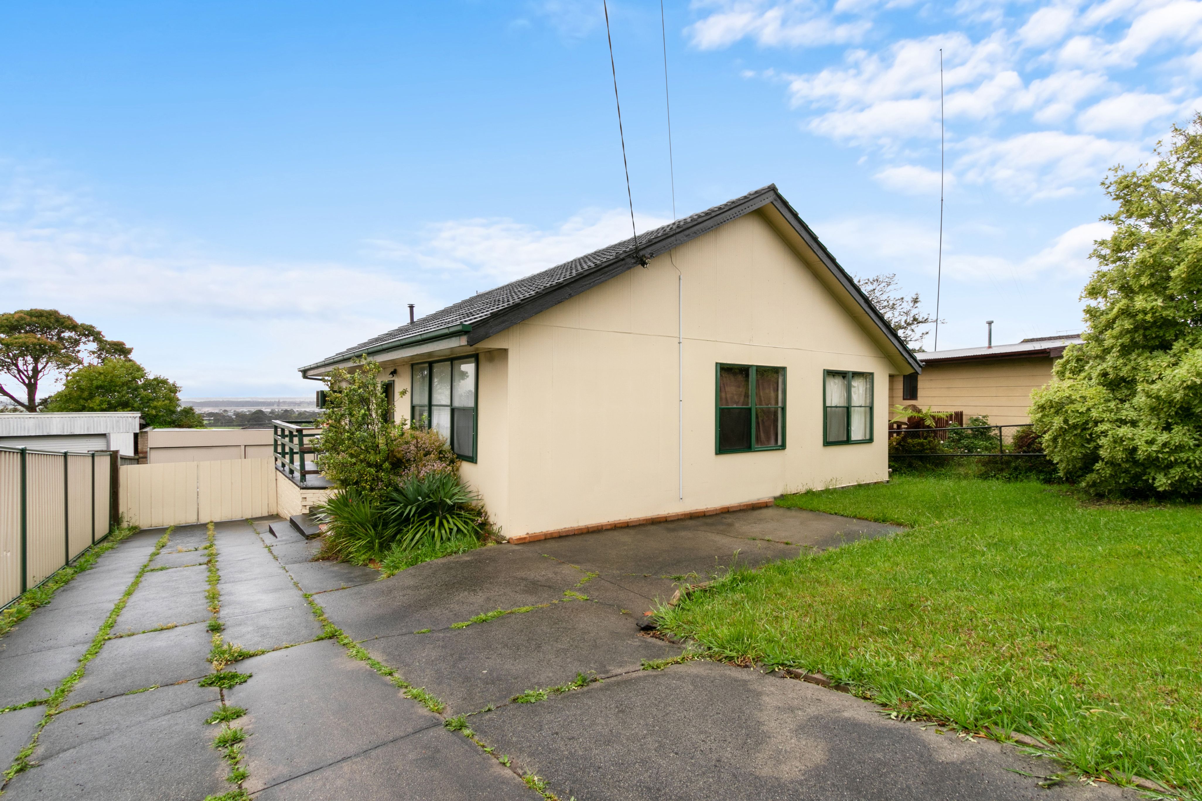 Morwell Home For Sale: 3-Bed, Fully Fenced, Secure Parking, $400K